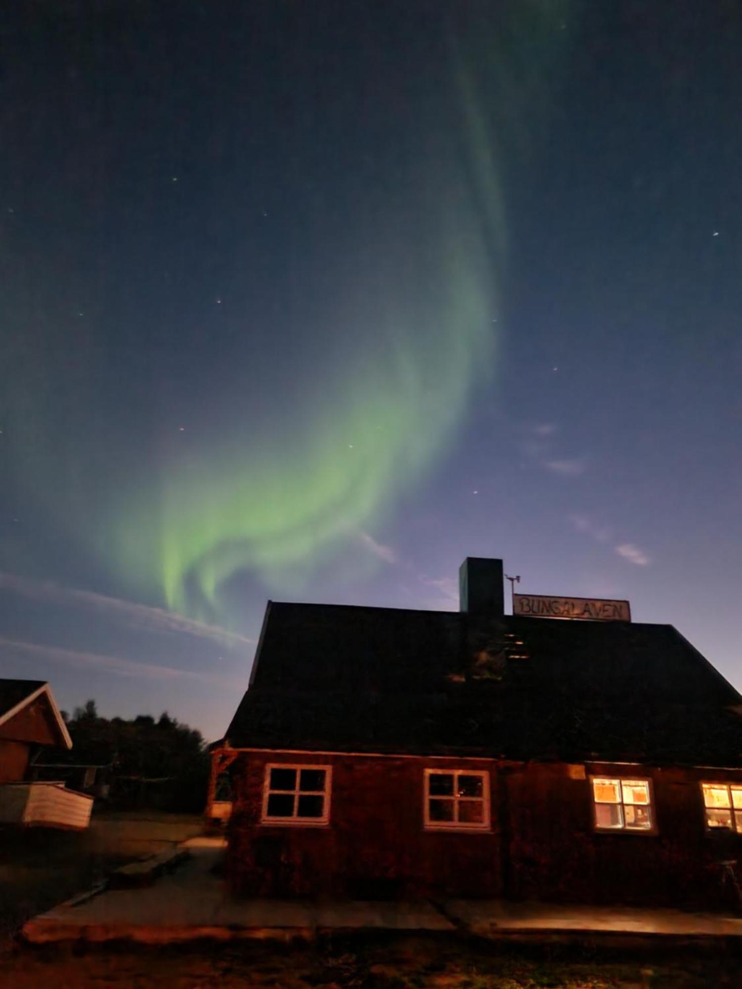 Bungalaven Lodge As Børselv エクステリア 写真
